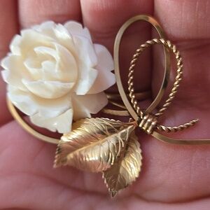 Vintage Elegant Van Dell Signed 12K  Gold Fill Carved Celluloid Rose